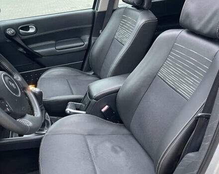 Сірий Рено Меган, об'ємом двигуна 1.6 л та пробігом 230 тис. км за 5950 $, фото 17 на Automoto.ua