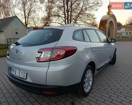 Серый Рено Меган, объемом двигателя 1.6 л и пробегом 195 тыс. км за 6800 $, фото 5 на Automoto.ua