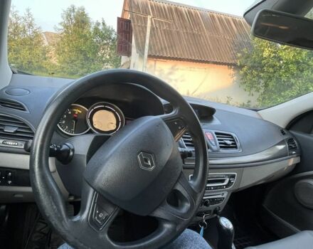 Сірий Рено Меган, об'ємом двигуна 1.5 л та пробігом 281 тис. км за 5600 $, фото 3 на Automoto.ua