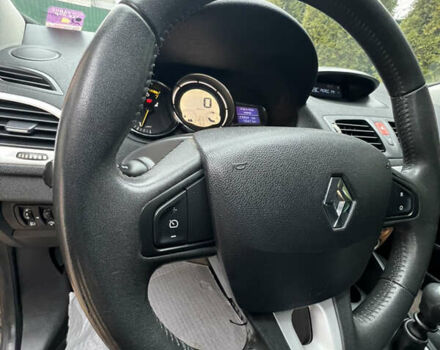 Сірий Рено Меган, об'ємом двигуна 1.6 л та пробігом 210 тис. км за 7250 $, фото 44 на Automoto.ua