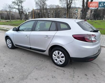 Сірий Рено Меган, об'ємом двигуна 1.46 л та пробігом 325 тис. км за 6700 $, фото 10 на Automoto.ua