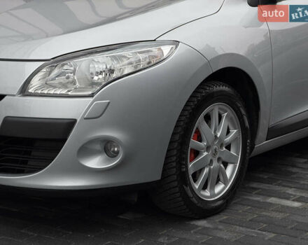 Сірий Рено Меган, об'ємом двигуна 1.6 л та пробігом 196 тис. км за 7850 $, фото 114 на Automoto.ua