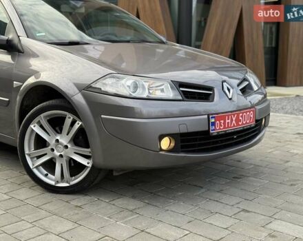 Серый Рено Меган, объемом двигателя 1.6 л и пробегом 195 тыс. км за 5850 $, фото 10 на Automoto.ua