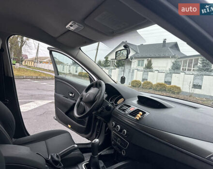 Серый Рено Меган, объемом двигателя 1.6 л и пробегом 176 тыс. км за 6500 $, фото 37 на Automoto.ua