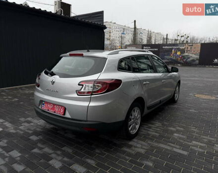 Сірий Рено Меган, об'ємом двигуна 1.6 л та пробігом 196 тис. км за 7850 $, фото 40 на Automoto.ua