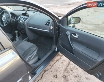 Серый Рено Меган, объемом двигателя 1.6 л и пробегом 183 тыс. км за 6200 $, фото 2 на Automoto.ua