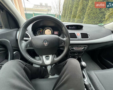Сірий Рено Меган, об'ємом двигуна 1.6 л та пробігом 210 тис. км за 7250 $, фото 16 на Automoto.ua