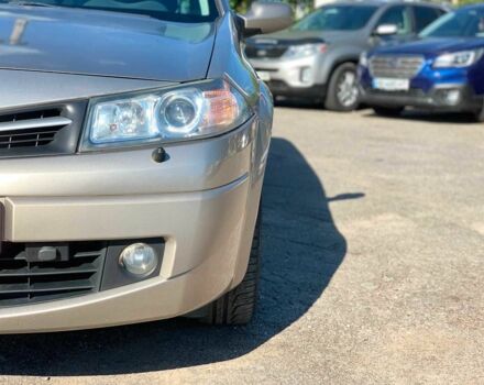 Рено Меган 2009 у Вінниці на Automoto.ua Сірий Рено Меган, об'ємом двигуна 1.6 л та пробігом 212 тис. км за 5490 $, фото 8 на Automoto.ua