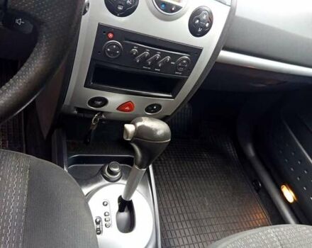 Серый Рено Меган, объемом двигателя 1.6 л и пробегом 198 тыс. км за 5800 $, фото 8 на Automoto.ua