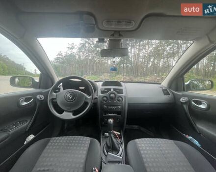 Серый Рено Меган, объемом двигателя 1.6 л и пробегом 214 тыс. км за 3900 $, фото 6 на Automoto.ua