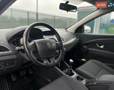 Сірий Рено Меган, об'ємом двигуна 1.6 л та пробігом 172 тис. км за 7450 $, фото 90 на Automoto.ua