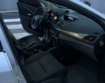 Серый Рено Меган, объемом двигателя 1.5 л и пробегом 248 тыс. км за 6500 $, фото 5 на Automoto.ua