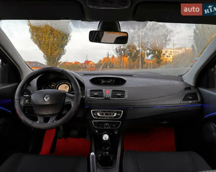 Рено Меган 2009 в Луцке на Automoto.ua Серый Рено Меган, объемом двигателя 1.5 л и пробегом 275 тыс. км за 5150 $, фото 27 на Automoto.ua