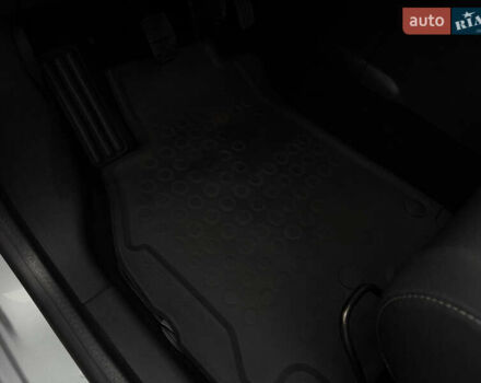 Сірий Рено Меган, об'ємом двигуна 1.6 л та пробігом 196 тис. км за 7850 $, фото 80 на Automoto.ua