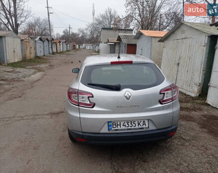 Серый Рено Меган, объемом двигателя 1.46 л и пробегом 331 тыс. км за 7500 $, фото 2 на Automoto.ua