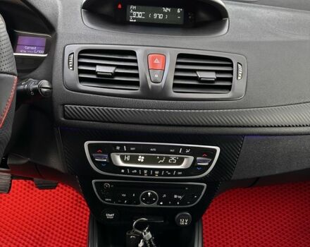 Серый Рено Меган, объемом двигателя 1.5 л и пробегом 275 тыс. км за 5350 $, фото 15 на Automoto.ua