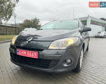 Серый Рено Меган, объемом двигателя 1.6 л и пробегом 231 тыс. км за 7800 $, фото 55 на Automoto.ua