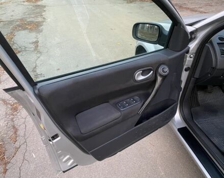 Сірий Рено Меган, об'ємом двигуна 1.6 л та пробігом 260 тис. км за 3750 $, фото 21 на Automoto.ua