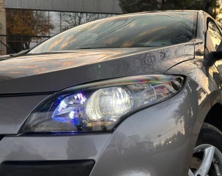 Серый Рено Меган, объемом двигателя 1.5 л и пробегом 275 тыс. км за 5350 $, фото 1 на Automoto.ua