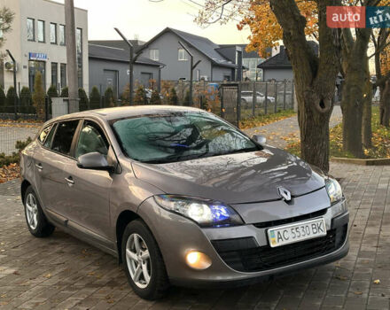 Рено Меган 2009 в Луцке на Automoto.ua Серый Рено Меган, объемом двигателя 1.5 л и пробегом 275 тыс. км за 5150 $, фото 11 на Automoto.ua