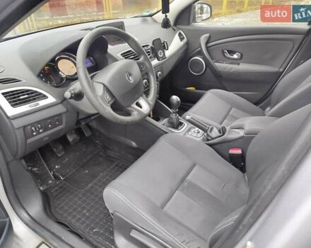 Сірий Рено Меган, об'ємом двигуна 1.46 л та пробігом 227 тис. км за 6200 $, фото 5 на Automoto.ua