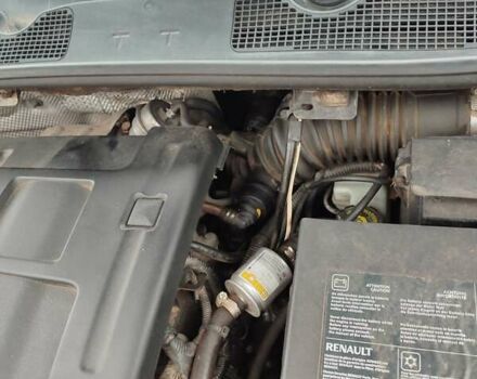 Серый Рено Меган, объемом двигателя 1.4 л и пробегом 250 тыс. км за 7500 $, фото 101 на Automoto.ua