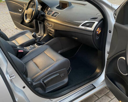 Сірий Рено Меган, об'ємом двигуна 1.4 л та пробігом 127 тис. км за 6800 $, фото 18 на Automoto.ua