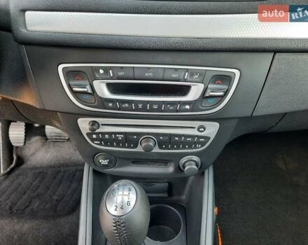 Серый Рено Меган, объемом двигателя 1.6 л и пробегом 183 тыс. км за 7600 $, фото 41 на Automoto.ua