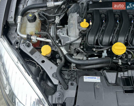 Серый Рено Меган, объемом двигателя 1.6 л и пробегом 182 тыс. км за 7800 $, фото 95 на Automoto.ua