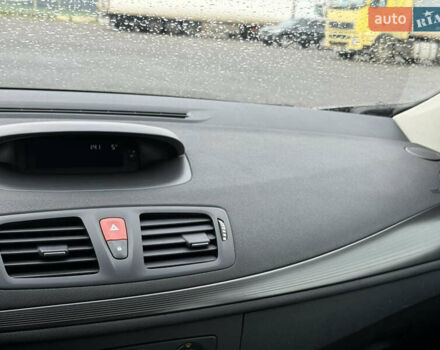 Серый Рено Меган, объемом двигателя 1.6 л и пробегом 227 тыс. км за 6550 $, фото 17 на Automoto.ua