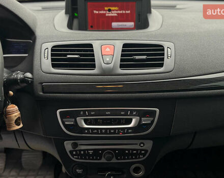 Серый Рено Меган, объемом двигателя 1.46 л и пробегом 260 тыс. км за 7200 $, фото 23 на Automoto.ua