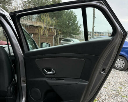 Сірий Рено Меган, об'ємом двигуна 1.6 л та пробігом 227 тис. км за 7500 $, фото 41 на Automoto.ua