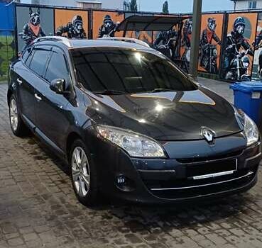 Серый Рено Меган, объемом двигателя 1.5 л и пробегом 273 тыс. км за 7750 $, фото 3 на Automoto.ua