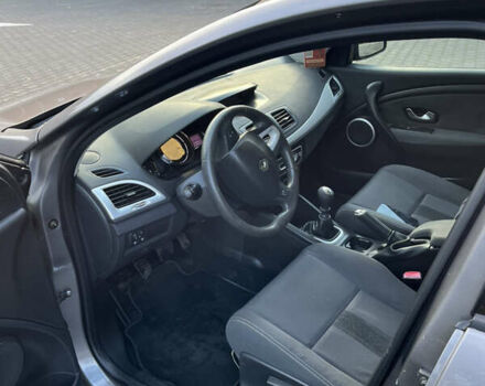 Сірий Рено Меган, об'ємом двигуна 1.5 л та пробігом 227 тис. км за 6650 $, фото 10 на Automoto.ua