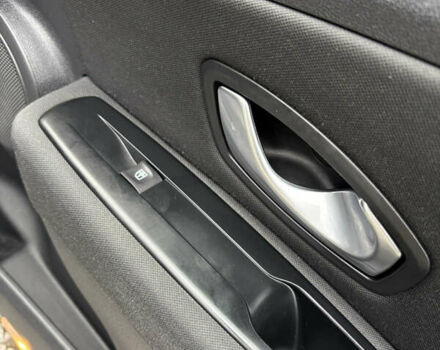 Сірий Рено Меган, об'ємом двигуна 1.6 л та пробігом 227 тис. км за 7300 $, фото 49 на Automoto.ua