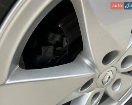 Серый Рено Меган, объемом двигателя 1.6 л и пробегом 182 тыс. км за 7800 $, фото 19 на Automoto.ua