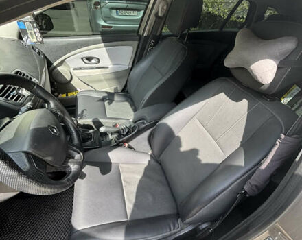 Серый Рено Меган, объемом двигателя 1.5 л и пробегом 350 тыс. км за 6500 $, фото 7 на Automoto.ua