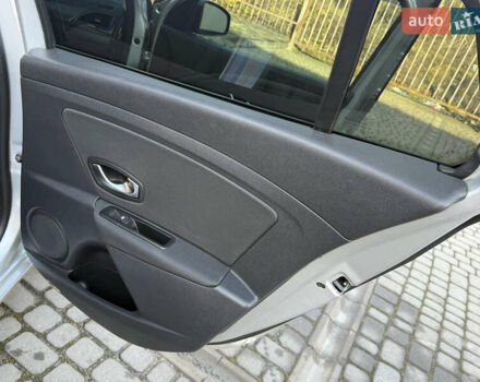 Серый Рено Меган, объемом двигателя 1.46 л и пробегом 180 тыс. км за 6750 $, фото 53 на Automoto.ua