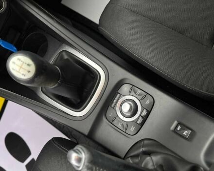 Серый Рено Меган, объемом двигателя 0 л и пробегом 260 тыс. км за 7200 $, фото 21 на Automoto.ua