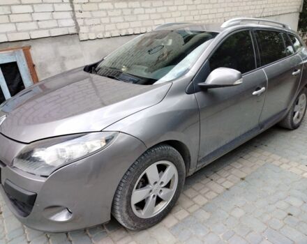 Серый Рено Меган, объемом двигателя 0 л и пробегом 427 тыс. км за 6500 $, фото 1 на Automoto.ua