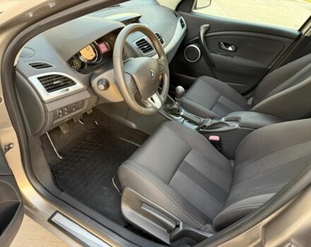 Серый Рено Меган, объемом двигателя 1.4 л и пробегом 193 тыс. км за 6700 $, фото 6 на Automoto.ua