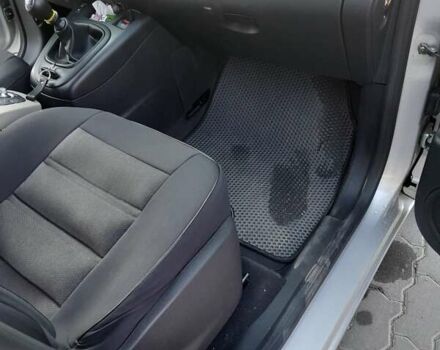 Серый Рено Меган, объемом двигателя 1.46 л и пробегом 242 тыс. км за 7000 $, фото 7 на Automoto.ua