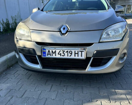 Сірий Рено Меган, об'ємом двигуна 1.46 л та пробігом 250 тис. км за 6800 $, фото 2 на Automoto.ua