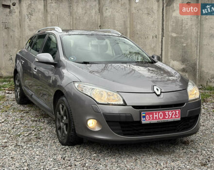 Сірий Рено Меган, об'ємом двигуна 1.6 л та пробігом 227 тис. км за 7300 $, фото 2 на Automoto.ua
