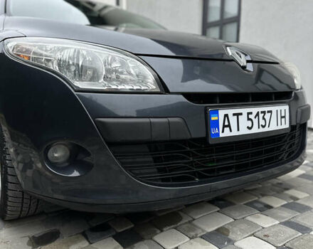 Серый Рено Меган, объемом двигателя 1.5 л и пробегом 215 тыс. км за 6800 $, фото 3 на Automoto.ua