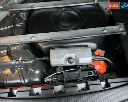 Серый Рено Меган, объемом двигателя 1.6 л и пробегом 182 тыс. км за 7800 $, фото 85 на Automoto.ua