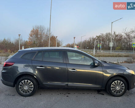 Сірий Рено Меган, об'ємом двигуна 1.46 л та пробігом 260 тис. км за 5900 $, фото 9 на Automoto.ua