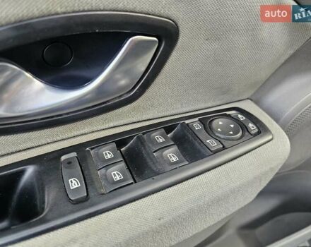 Серый Рено Меган, объемом двигателя 1.46 л и пробегом 257 тыс. км за 5150 $, фото 46 на Automoto.ua