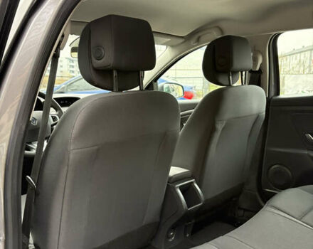 Сірий Рено Меган, об'ємом двигуна 1.6 л та пробігом 227 тис. км за 7500 $, фото 36 на Automoto.ua