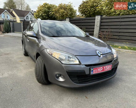 Сірий Рено Меган, об'ємом двигуна 2 л та пробігом 213 тис. км за 8100 $, фото 1 на Automoto.ua